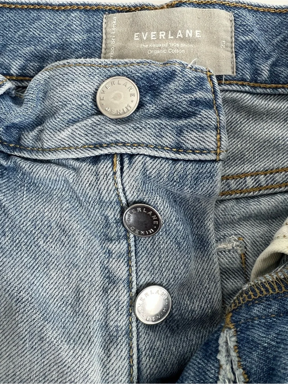 Everlane Relaxed 90s Denim Shorts‎ Women’s 23 Organic Cotton Light Wash Raw Hem